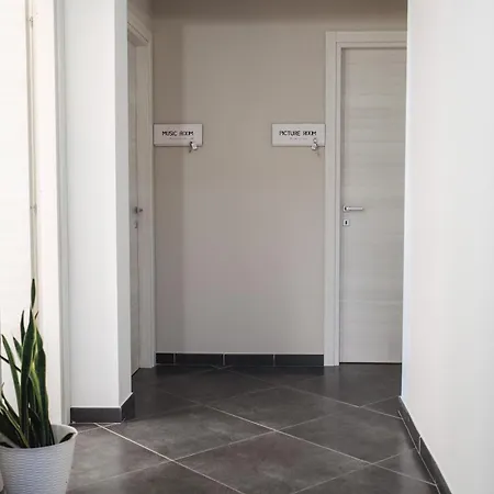 Mi Casa Es Tu Casa 104